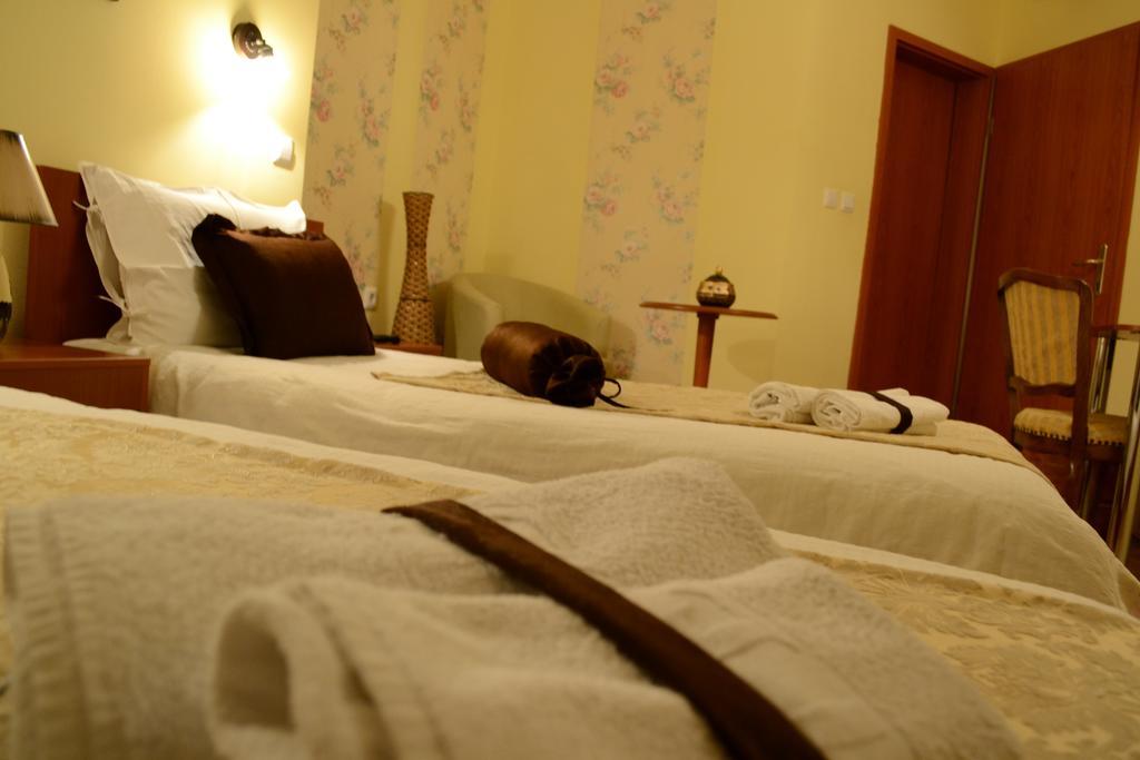 Hotel Pine Skopje Room photo