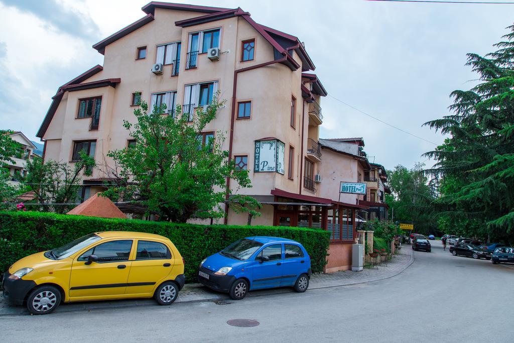 Hotel Pine Skopje Exterior photo